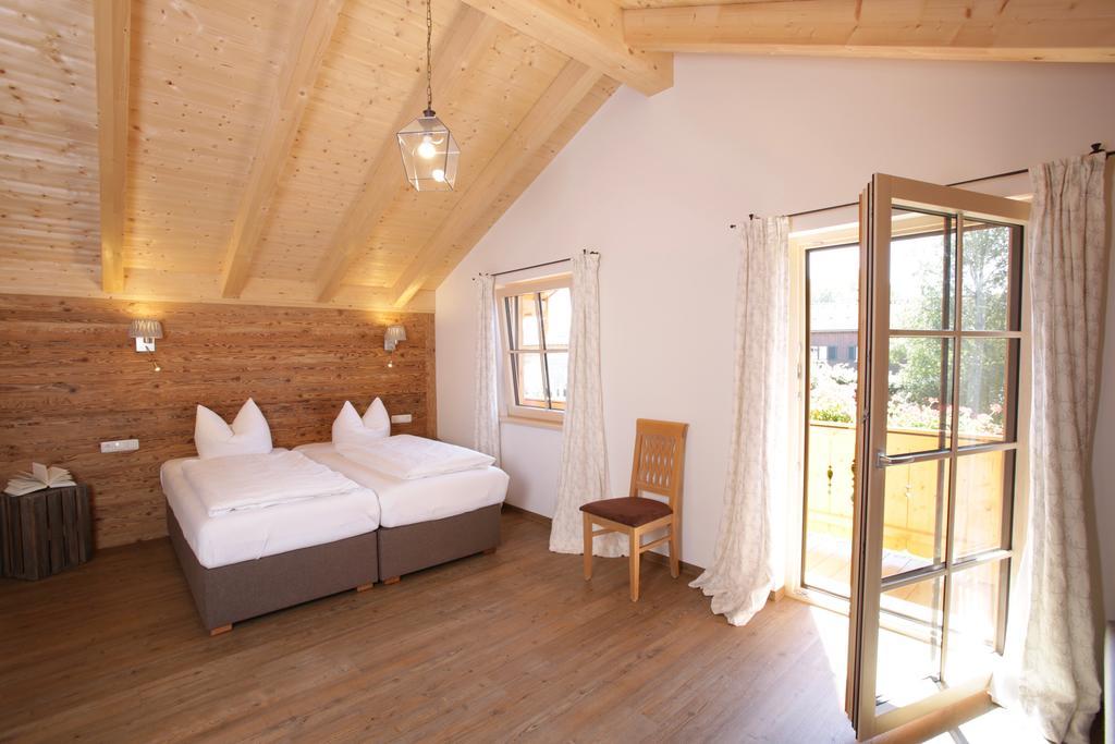 Pension Schweizerhaus Garni Weyarn Exterior foto